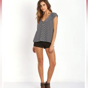 Knot sisters Master Black Short